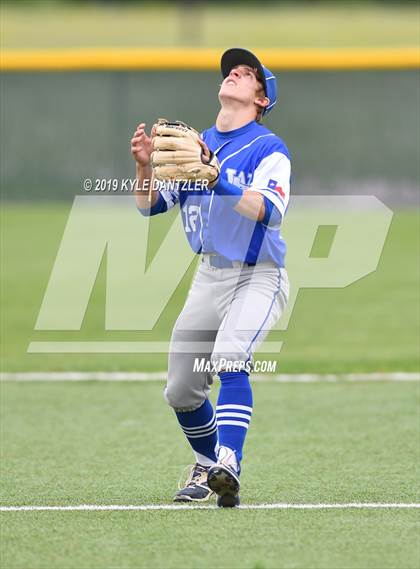 Thumbnail 3 in Celeste vs Windthorst (UIL 2A Region 2 Area Playoff) photogallery.