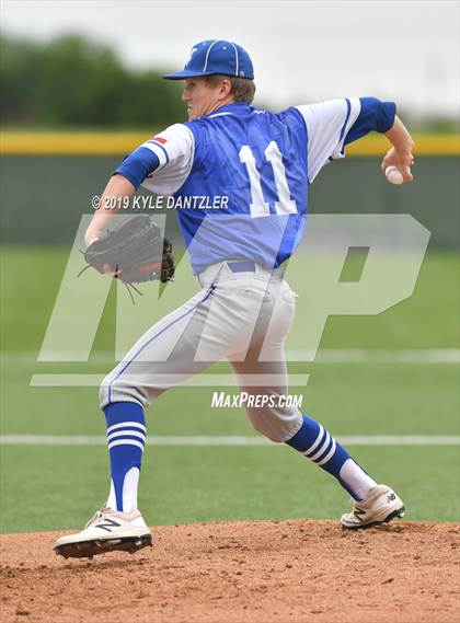 Thumbnail 1 in Celeste vs Windthorst (UIL 2A Region 2 Area Playoff) photogallery.