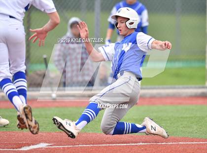 Thumbnail 1 in Celeste vs Windthorst (UIL 2A Region 2 Area Playoff) photogallery.
