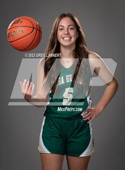Thumbnail 3 in Casa Grande (Individual - Seniors) photogallery.