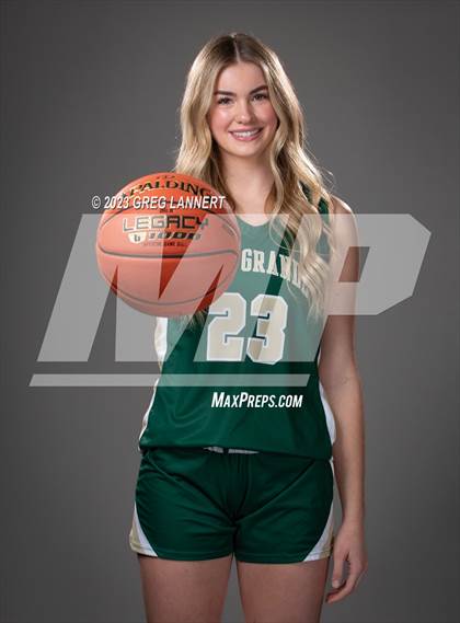 Thumbnail 3 in Casa Grande (Individual - Seniors) photogallery.