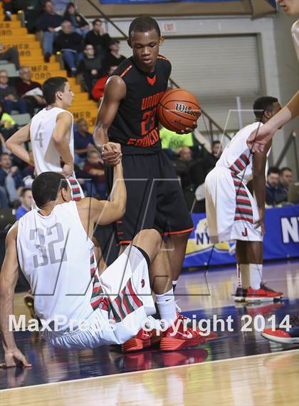 Thumbnail 1 in Jamestown vs. Union-Endicott (NYSPHSAA Class AA Semifinal) photogallery.