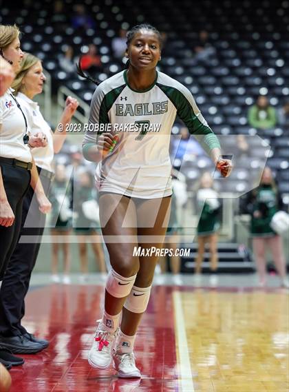 Thumbnail 1 in Grand Oaks vs. Prosper (UIL 6A Volleyball Semifinal) photogallery.