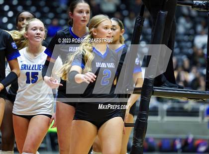 Thumbnail 1 in Grand Oaks vs. Prosper (UIL 6A Volleyball Semifinal) photogallery.