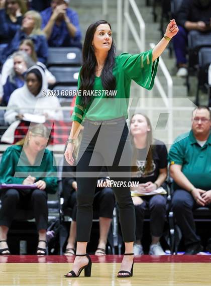Thumbnail 1 in Grand Oaks vs. Prosper (UIL 6A Volleyball Semifinal) photogallery.