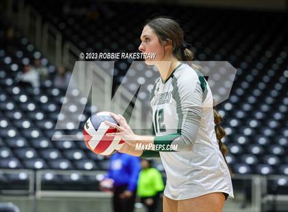 Thumbnail 1 in Grand Oaks vs. Prosper (UIL 6A Volleyball Semifinal) photogallery.