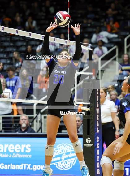 Thumbnail 2 in Grand Oaks vs. Prosper (UIL 6A Volleyball Semifinal) photogallery.