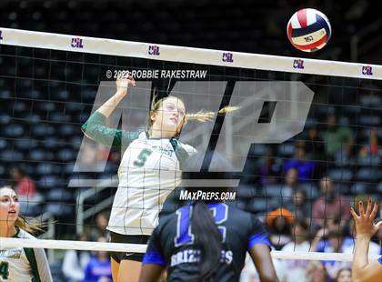 Thumbnail 2 in Grand Oaks vs. Prosper (UIL 6A Volleyball Semifinal) photogallery.