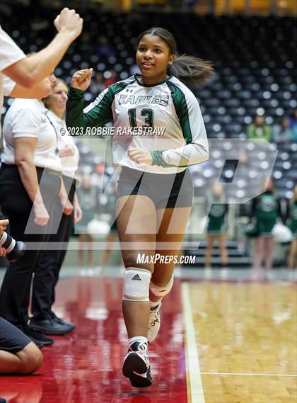 Thumbnail 1 in Grand Oaks vs. Prosper (UIL 6A Volleyball Semifinal) photogallery.
