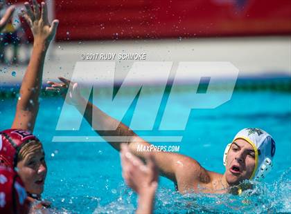 Thumbnail 2 in Elsinore vs. Newberg photogallery.