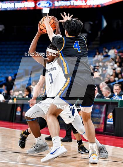 Thumbnail 2 in Aquinas vs. San Dimas (CIF SS DIV 3A Championship) photogallery.