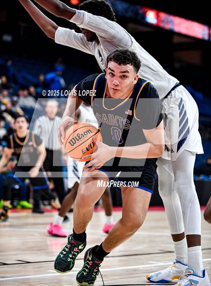 Thumbnail 2 in Aquinas vs. San Dimas (CIF SS DIV 3A Championship) photogallery.