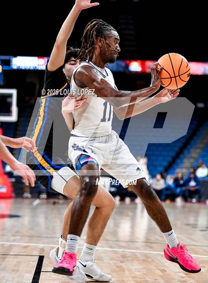 Thumbnail 1 in Aquinas vs. San Dimas (CIF SS DIV 3A Championship) photogallery.