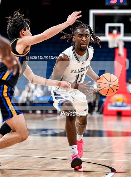 Thumbnail 2 in Aquinas vs. San Dimas (CIF SS DIV 3A Championship) photogallery.