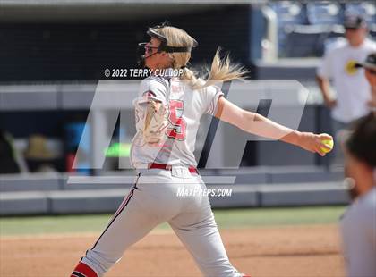 Thumbnail 1 in Spanish Fork vs. Lehi (UHSAA 5A Final Game 1) photogallery.