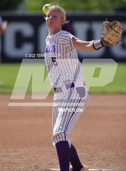 Thumbnail 3 in Spanish Fork vs. Lehi (UHSAA 5A Final Game 1) photogallery.
