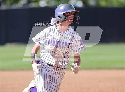 Thumbnail 3 in Spanish Fork vs. Lehi (UHSAA 5A Final Game 1) photogallery.