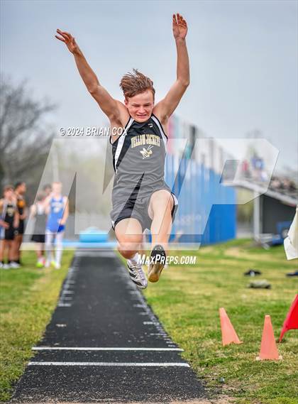 Thumbnail 2 in Jr Bomber Relays (Long Jump) photogallery.