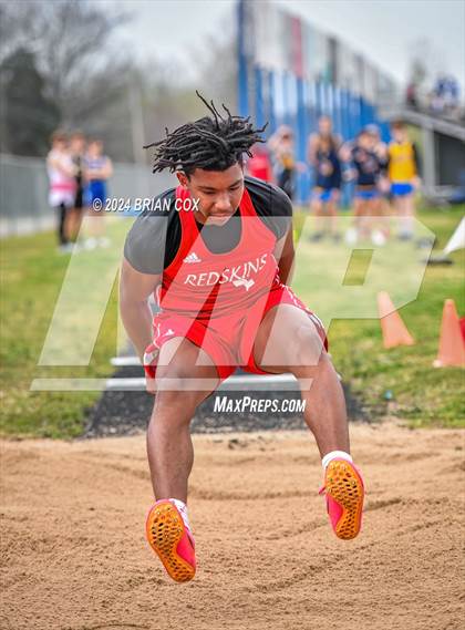 Thumbnail 3 in Jr Bomber Relays (Long Jump) photogallery.
