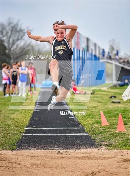 Thumbnail 2 in Jr Bomber Relays (Long Jump) photogallery.