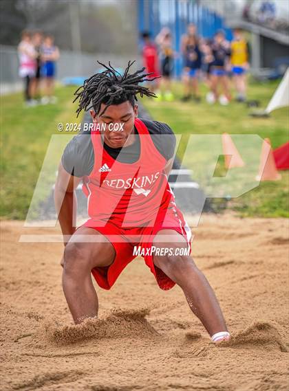 Thumbnail 1 in Jr Bomber Relays (Long Jump) photogallery.