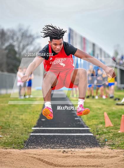 Thumbnail 1 in Jr Bomber Relays (Long Jump) photogallery.