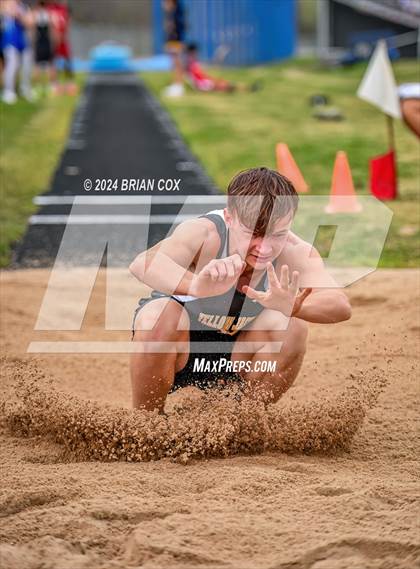 Thumbnail 3 in Jr Bomber Relays (Long Jump) photogallery.