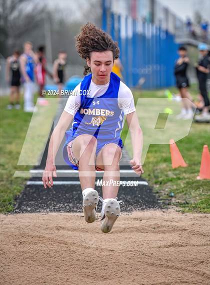 Thumbnail 1 in Jr Bomber Relays (Long Jump) photogallery.
