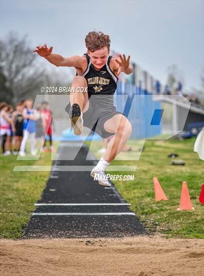 Thumbnail 3 in Jr Bomber Relays (Long Jump) photogallery.