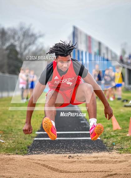 Thumbnail 2 in Jr Bomber Relays (Long Jump) photogallery.