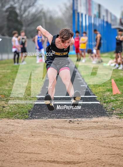 Thumbnail 3 in Jr Bomber Relays (Long Jump) photogallery.