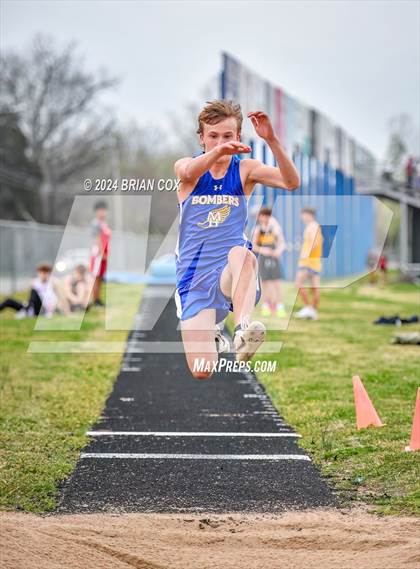 Thumbnail 3 in Jr Bomber Relays (Long Jump) photogallery.