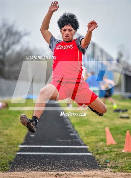 Thumbnail 2 in Jr Bomber Relays (Long Jump) photogallery.