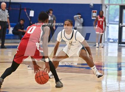Thumbnail 3 in Allen vs. Manvel (McDonald's Texas Invitational) photogallery.