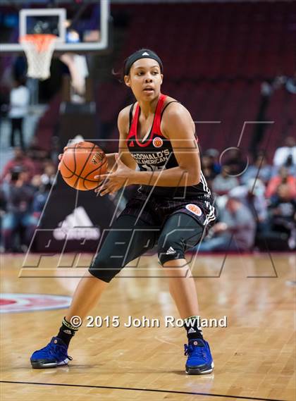 Thumbnail 2 in 2015 McDonald's All American Girls Game photogallery.
