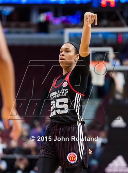 Thumbnail 2 in 2015 McDonald's All American Girls Game photogallery.