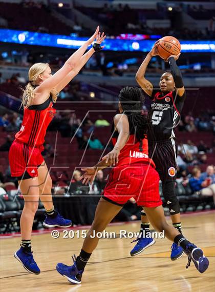 Thumbnail 2 in 2015 McDonald's All American Girls Game photogallery.