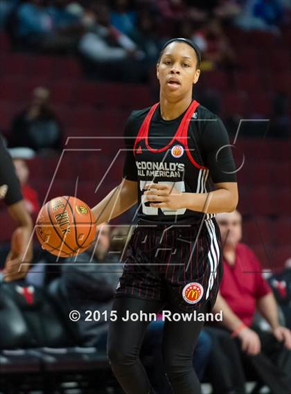 Thumbnail 3 in 2015 McDonald's All American Girls Game photogallery.