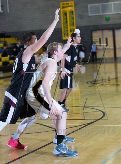 Thumbnail 3 in Del Oro vs Woodcreek photogallery.