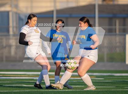 Thumbnail 2 in JV: San Lorenzo @ Newark Memorial photogallery.