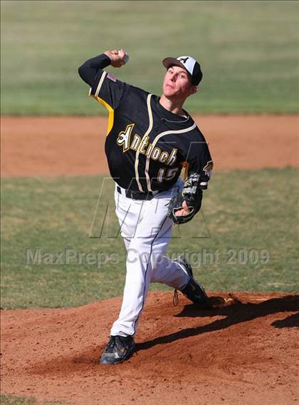 Thumbnail 3 in Deer Valley vs. Antioch (Righetti Spring Classic Tournament) photogallery.