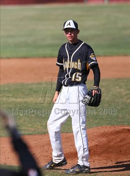 Thumbnail 2 in Deer Valley vs. Antioch (Righetti Spring Classic Tournament) photogallery.