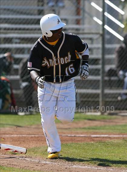 Thumbnail 1 in Deer Valley vs. Antioch (Righetti Spring Classic Tournament) photogallery.