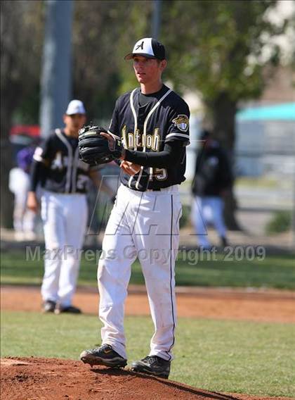 Thumbnail 2 in Deer Valley vs. Antioch (Righetti Spring Classic Tournament) photogallery.