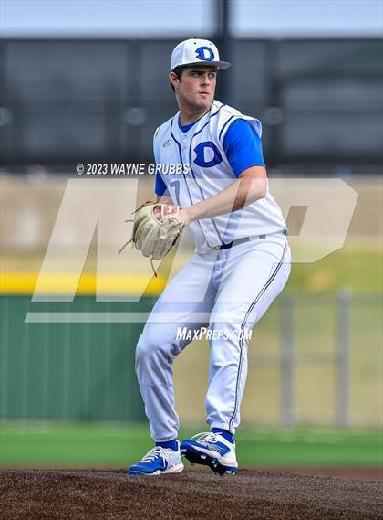 Thumbnail 1 in Hallsville vs. Decatur (Longview Lobo Invitational) photogallery.