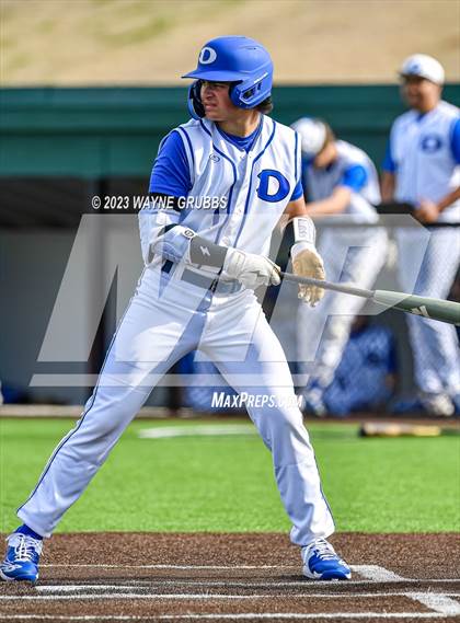 Thumbnail 2 in Hallsville vs. Decatur (Longview Lobo Invitational) photogallery.