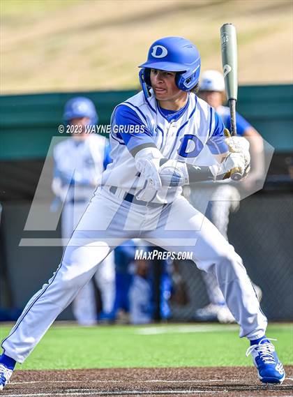 Thumbnail 1 in Hallsville vs. Decatur (Longview Lobo Invitational) photogallery.