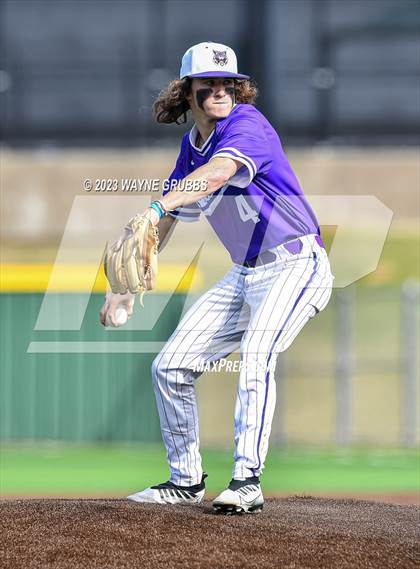 Thumbnail 1 in Hallsville vs. Decatur (Longview Lobo Invitational) photogallery.