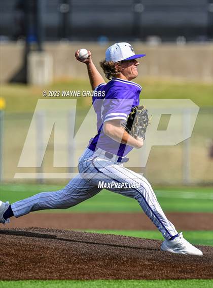 Thumbnail 2 in Hallsville vs. Decatur (Longview Lobo Invitational) photogallery.