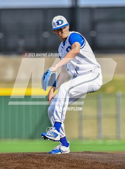 Thumbnail 2 in Hallsville vs. Decatur (Longview Lobo Invitational) photogallery.